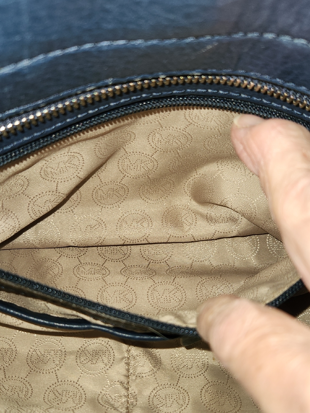 Leather Michael Kors Bag - Picture 11 of 12